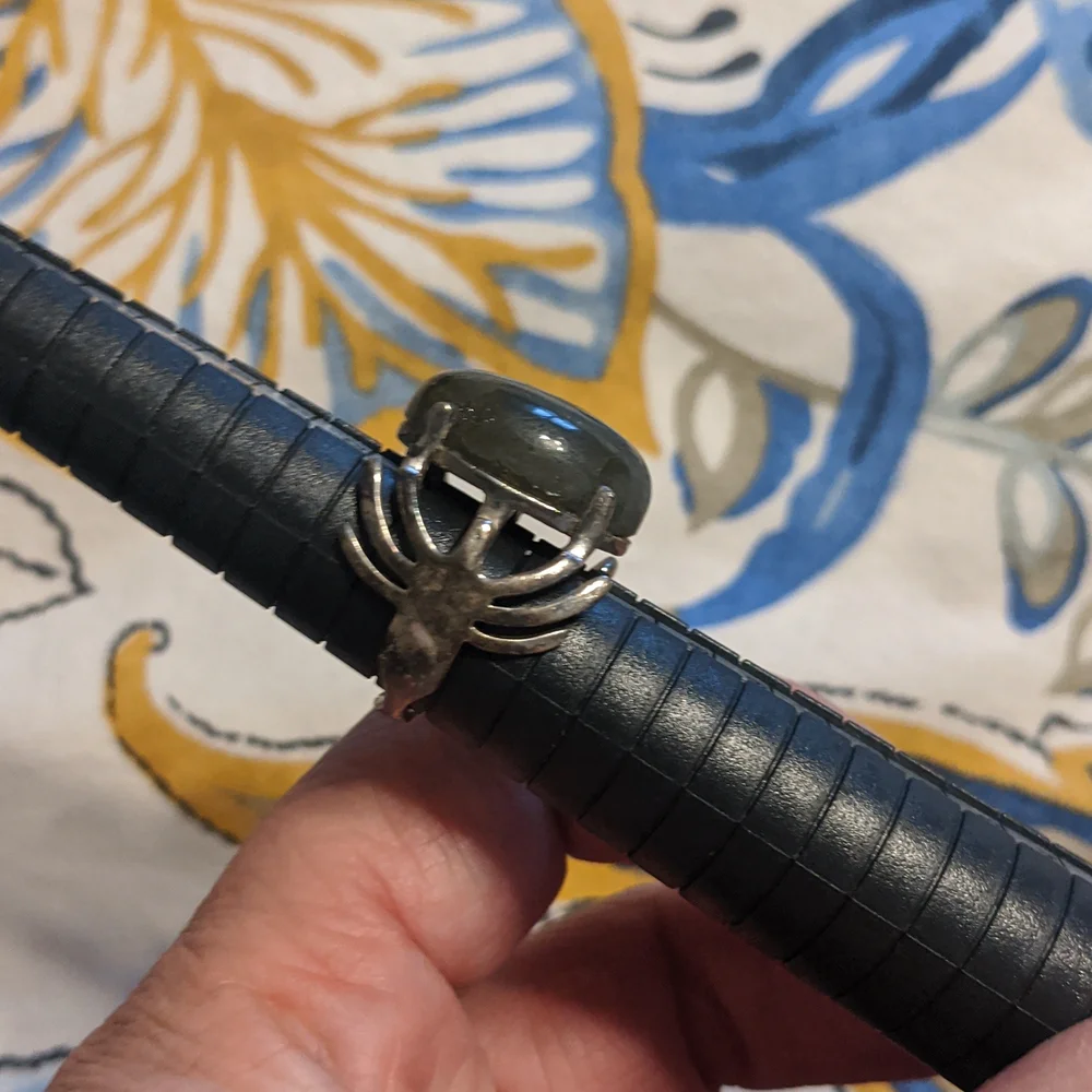Labradorite Ring - Picture 3 of 3